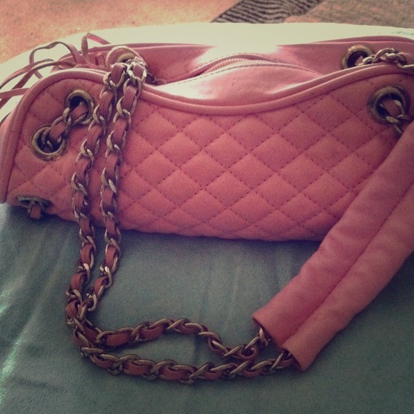 Pink quilt bag
