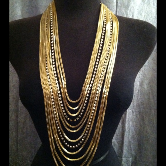 🎉HOST PICK 🎉 Gold necklace