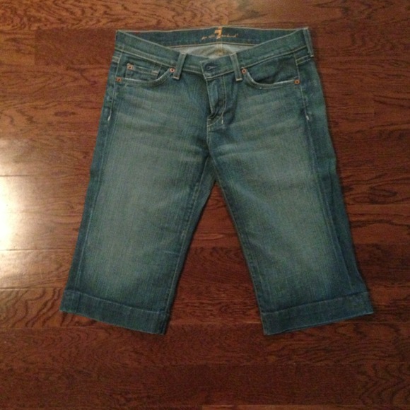 7 for all Mankind shorts