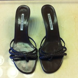 Manolo Brown Kitten heel sandal
