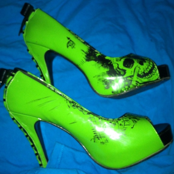 *sold*Zombie heels