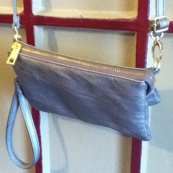 Sold in bundle....Metallic Pebbled Leather - Picture 2 of 4