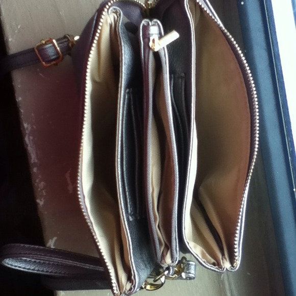 Sold in bundle....Metallic Pebbled Leather - Picture 4 of 4