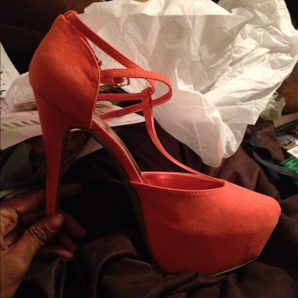 ❗PRICE REDUCED❗Size 11 heels