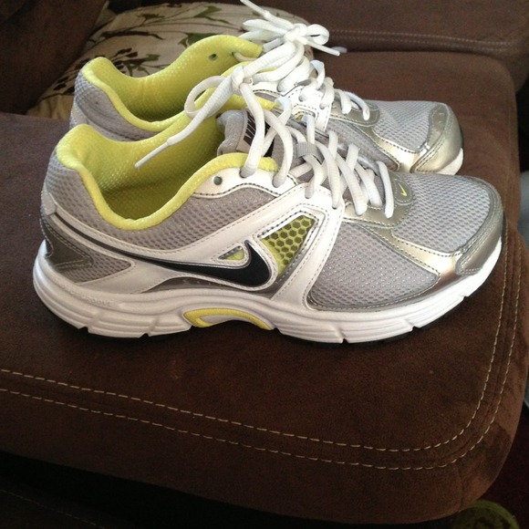 Nike Running Shoes💛