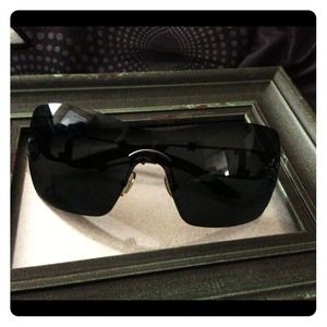 ♦Sold to a friend♦Authentic Dior Sunglasses