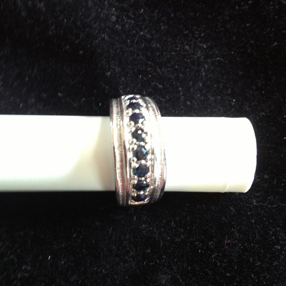 💢💢TRADED💢💢💢Sterling silver ring