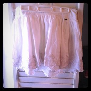 White hollister skirt!😍