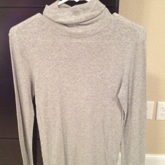 Gray polo turtle neck