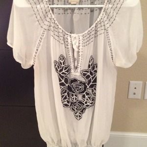 Cute top great with jeans