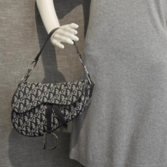 Authentic Christian Dior Saddle Purse ✨✨✨✨✨✨✨✨✨✨