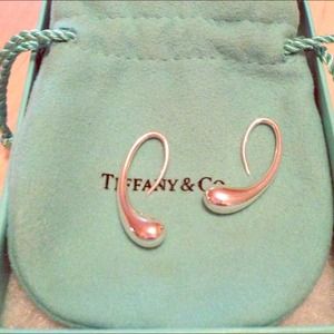 🚫SOLD🚫Authentic T&Co. Elsa Peretti earrings