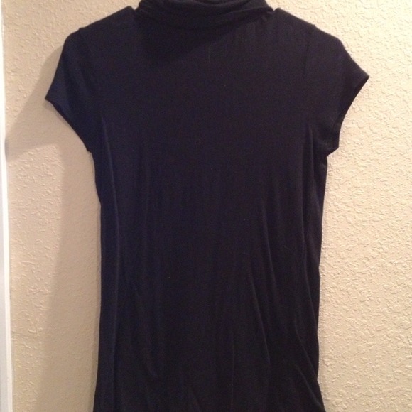 Black short sleeve turtle neck