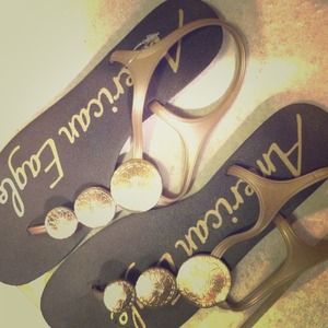 American eagle sandals