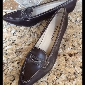 Calico Brand Dark Brown Low Heels Loafers Sz. 8.5M