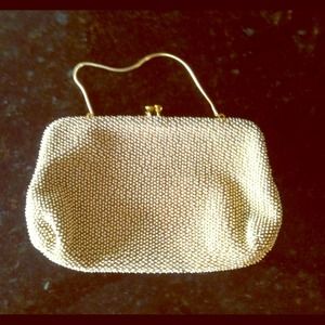 Vintage lumared gold beaded purse