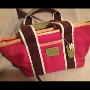 Coach handbag hot pink Daisy!