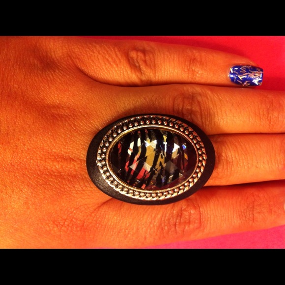 Fashion ring