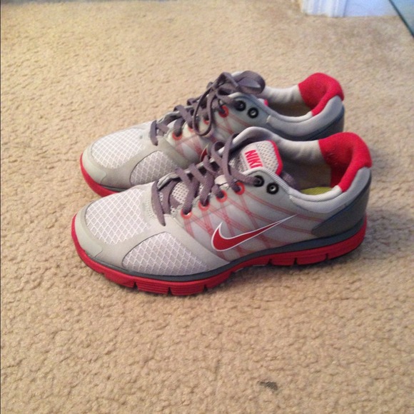 *Sold* Nike running shoes