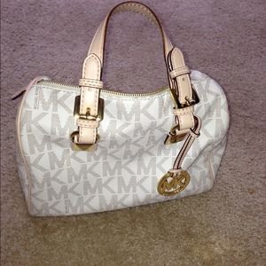 *SOLD* MK Grayson medium bag
