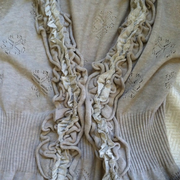 ❎SOLD❎Anthropologie sweater grayish tan - Picture 2 of 4