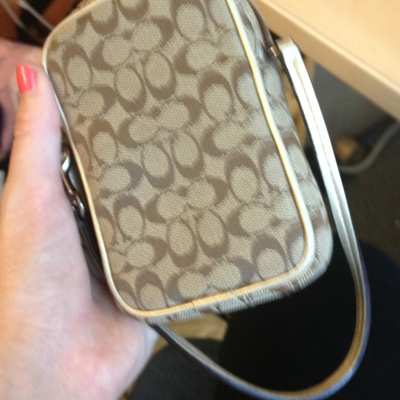 🔴SOLD🔴 Authentic COACH camera case! - Picture 4 of 4