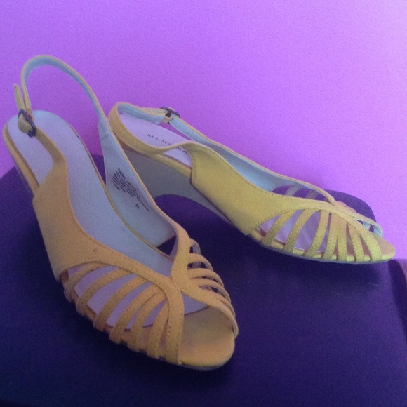 ***REDUCED***Yellow sling backs
