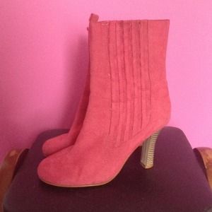 ***REDUCED***Hot pink boots
