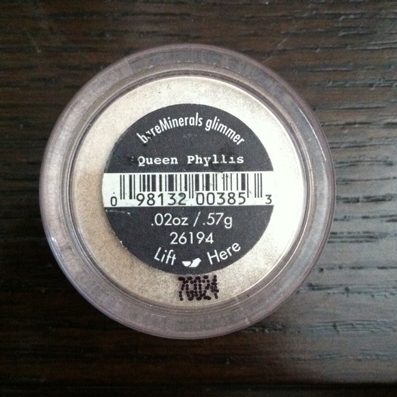 i.d. Bare Minerals "Queen Phyllis"