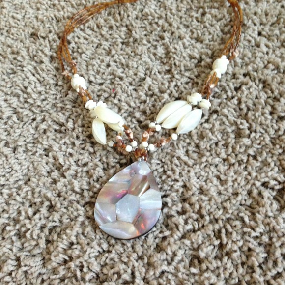 💝Reduced💝 Beaded necklace