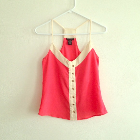 ❌❌Sold in bundle Button-down tank