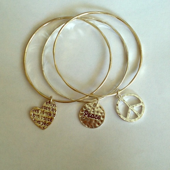 3 silver bracelets (set)