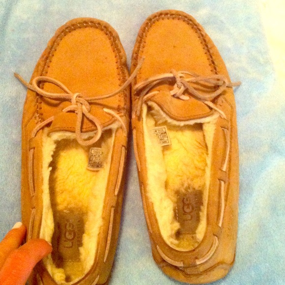 Women's ugg slippers!