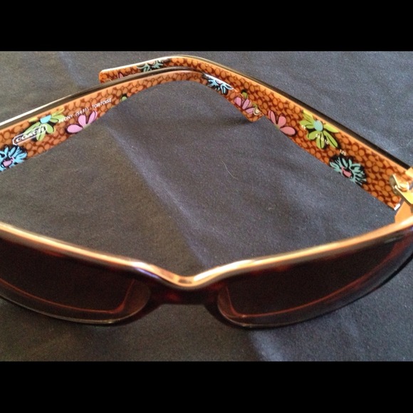 Authentic Coach sunglasses - Picture 2 of 3