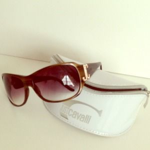 😎RESERVED FOR LAUREN😎 - Just Cavalli Sunglasses!