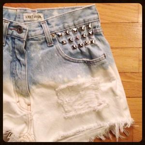 🚫SOLD🚫High-Waisted Ombré Studded Shorts