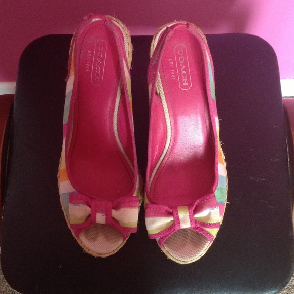 ***REDUCED***Coach wedge - Picture 2 of 2