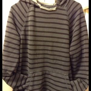 Converse hoodie🚺🚹