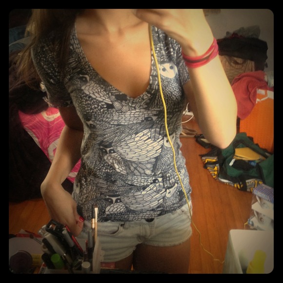 Owl v-neck where the wild things are