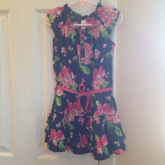 🚫Sold🚫🌺Girls dress🌺