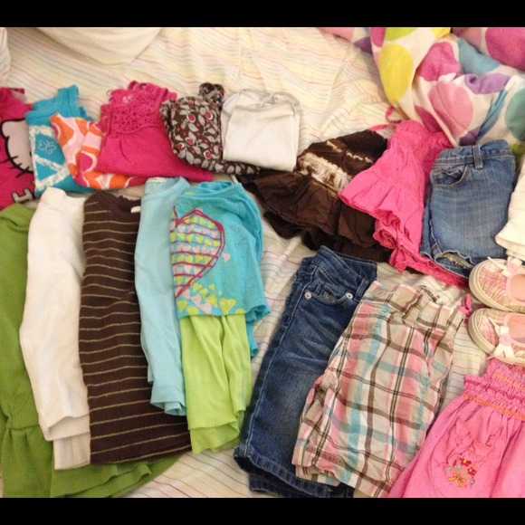 Girls lot of clothing- mostly 3T some 4T