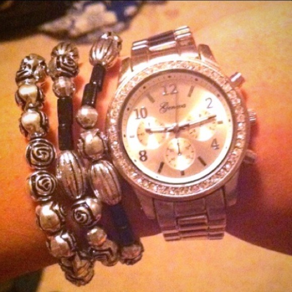 Silver watch and Bracelet bundle