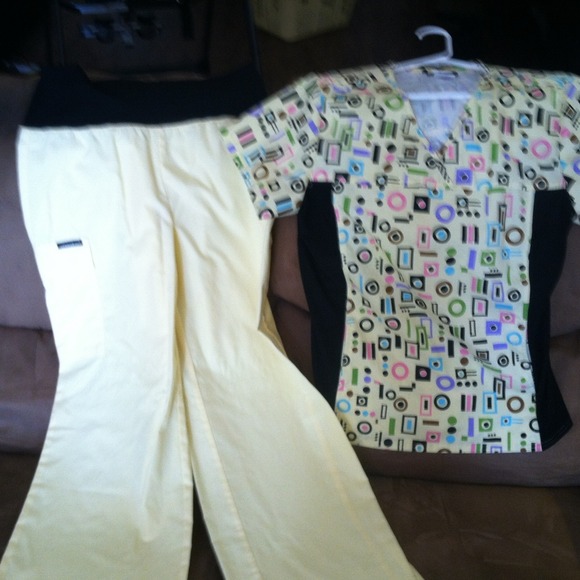 Fun scrub set!