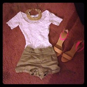 🎊Sale! White body suit 🎊