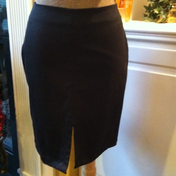 Sale GUCCI pencil/wiggle skirt - Picture 2 of 4