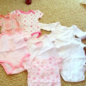 Onesies bundle :)