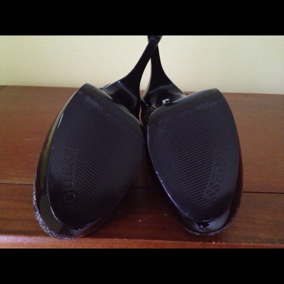 Guess animal print shoes - Picture 3 of 4