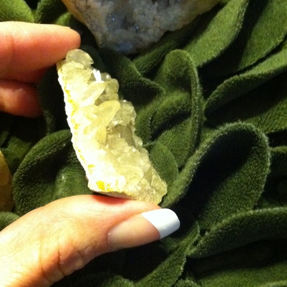 Beautiful healing rocks - Picture 3 of 4