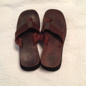 Reef brown leather flip flops
