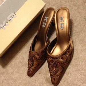 Kim Rogers bronze colored heels.